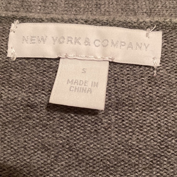 NY&C Novelty Sweater - Picture 4 of 4